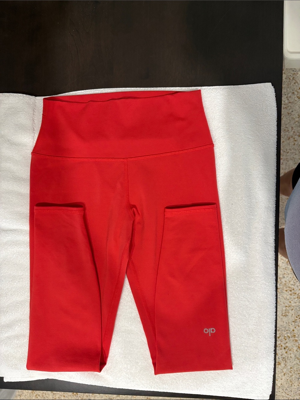 ALO Yoga Red Girls' Cropped Pocket Leggings